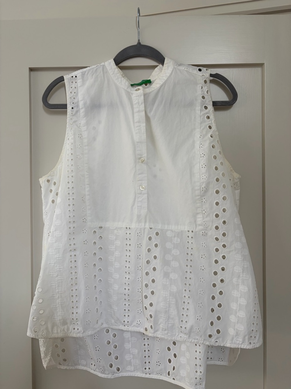 United Colors Of Benetton White Sleeveless Eyelet Cotton Camisole